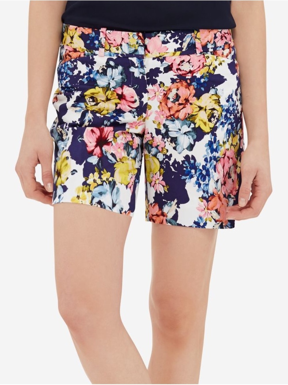 Isaac Mizrahi 5" Floral Print Bermuda Shorts (12)